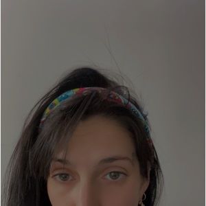 Hippie vibe head band.